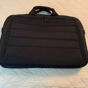 LAPTOP CASE BAG 17.3"  NEW IN BOX